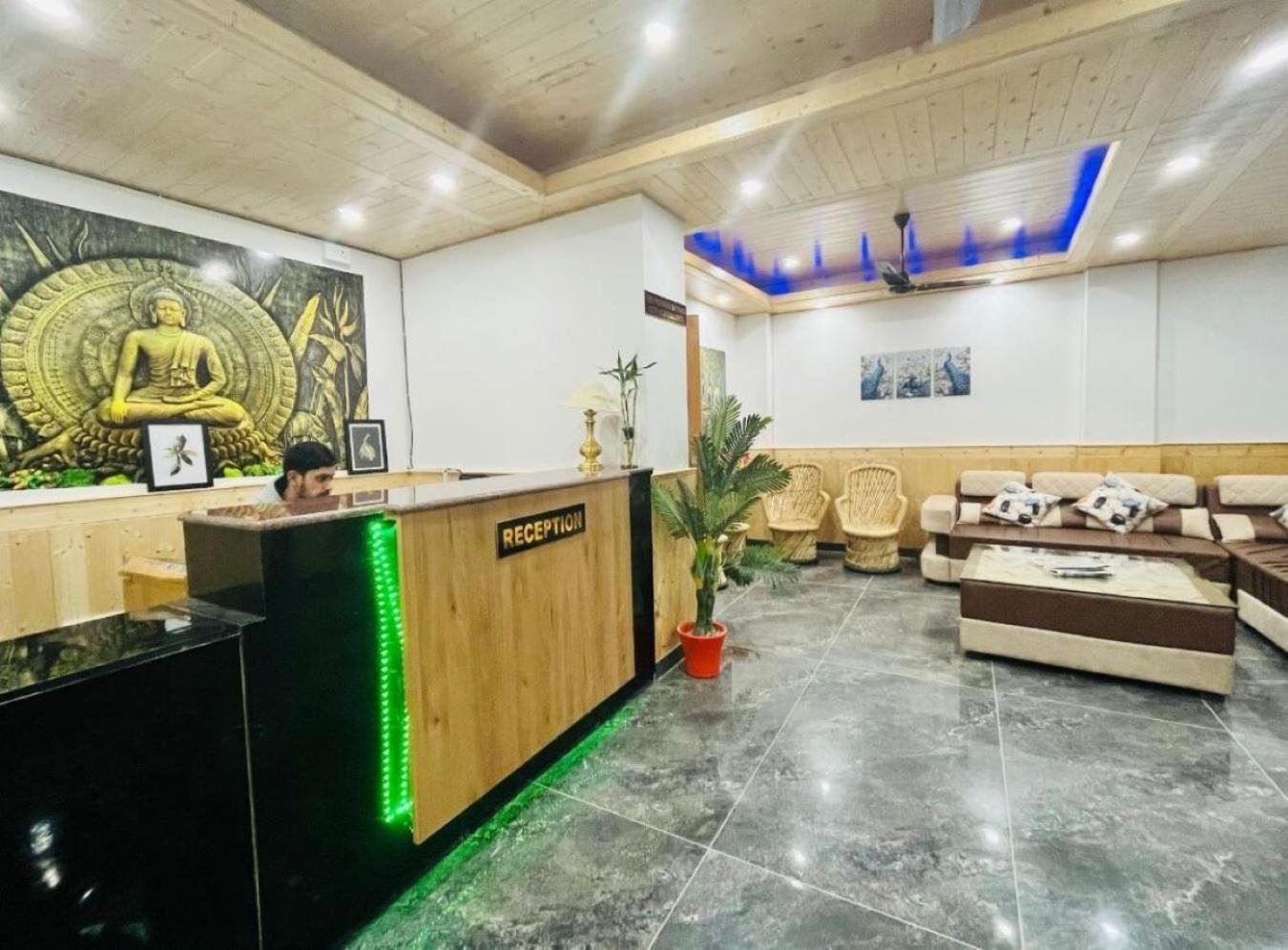 Hotel Sakura Palace 马拉里 外观 照片